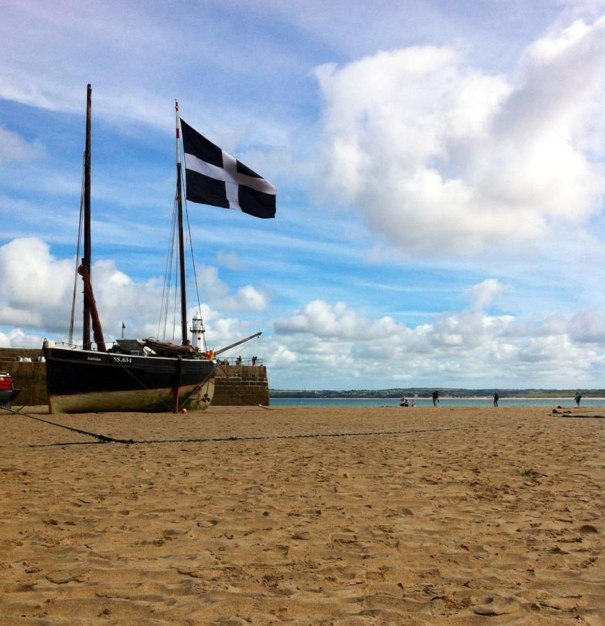 Oystercatcher St Ives  Exterior photo
